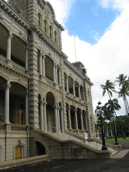 066_Iolani_Palace